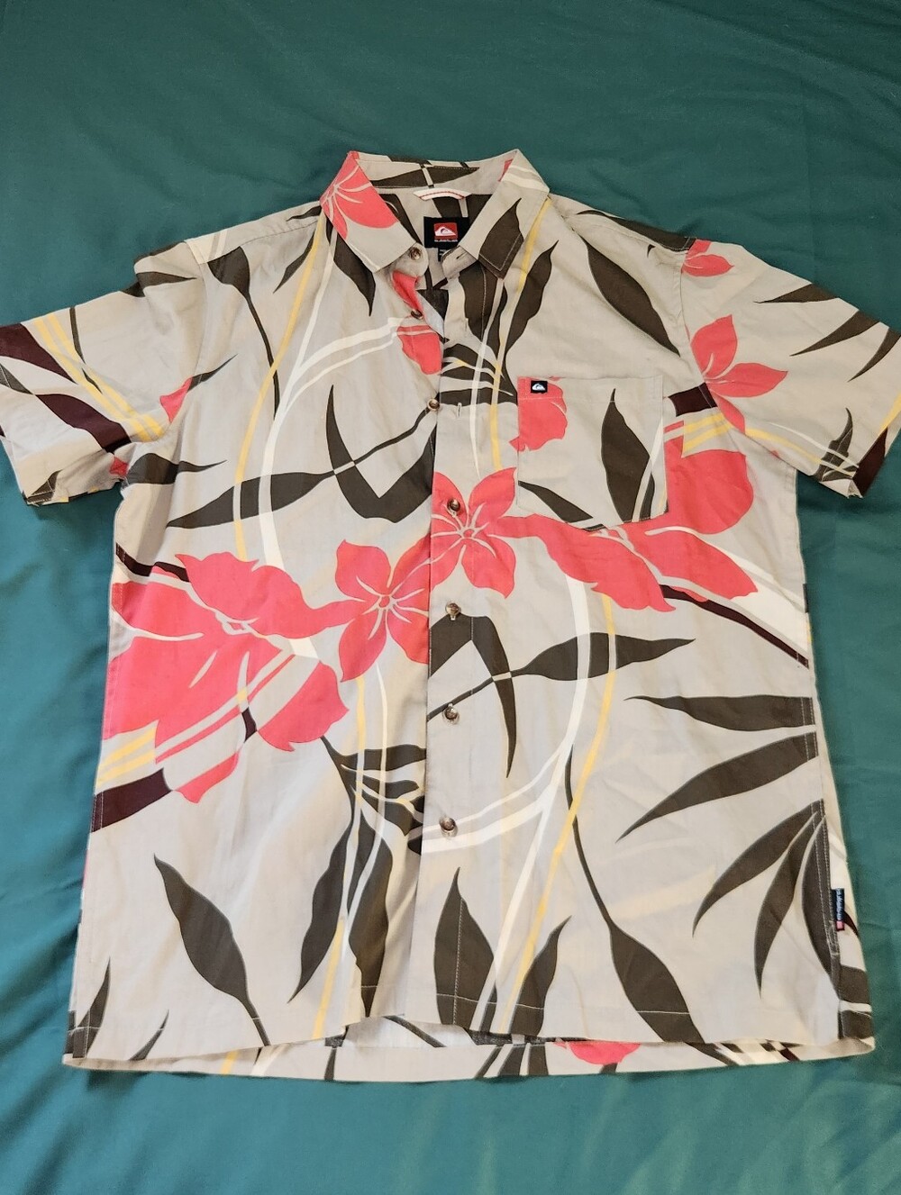 Quiksilver Short-Sleeve Button-Up Shirt Mens Size Large